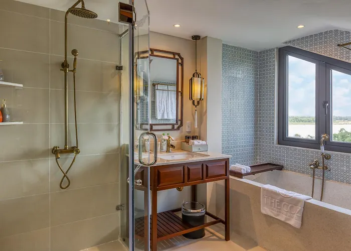 Riverside Suite