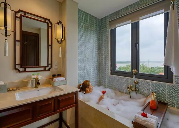Family Connecting Suite